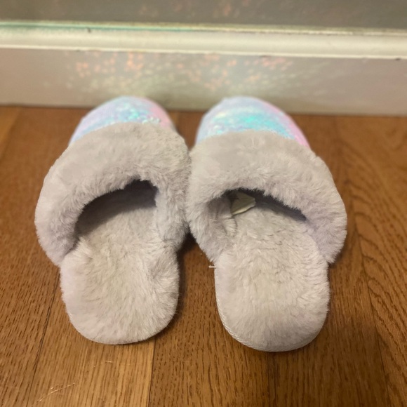 Kids Flip Sequin Slippers with Faux Fur Trim - Picture 2 of 5